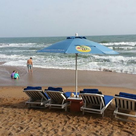 Coconut Grove Beach Resort Elmina Exterior photo
