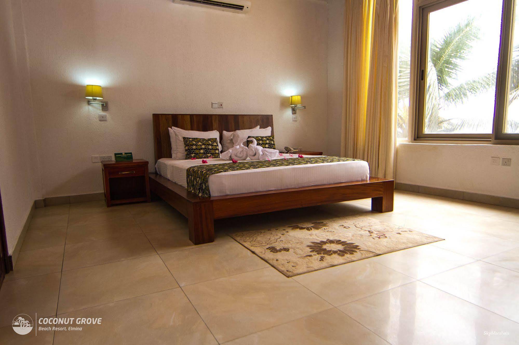 Coconut Grove Beach Resort Elmina Exterior photo